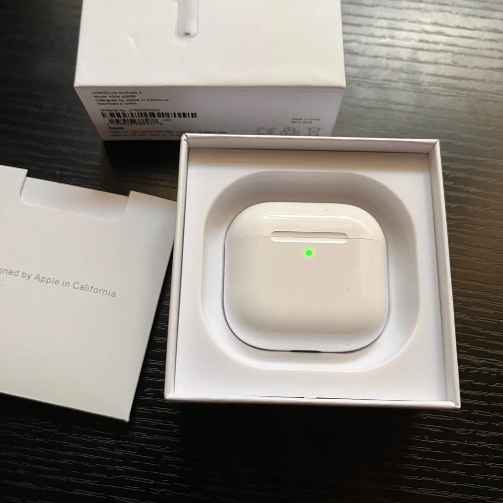 Apple AirPods Pro with White Charging Case